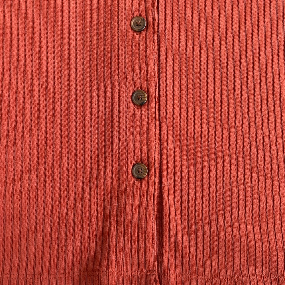 Old Navy Ribbed Knit Top in Rust size medium - Picture 2 of 6